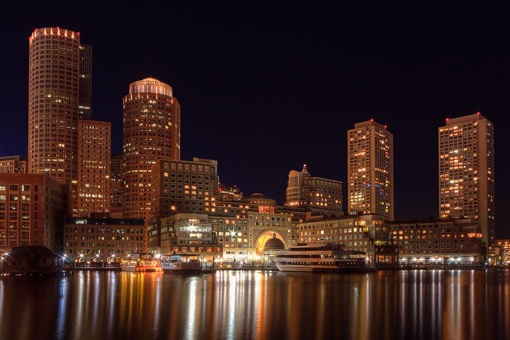 The Lamps at Boston Public Library (Single HDR), Boston Pub…