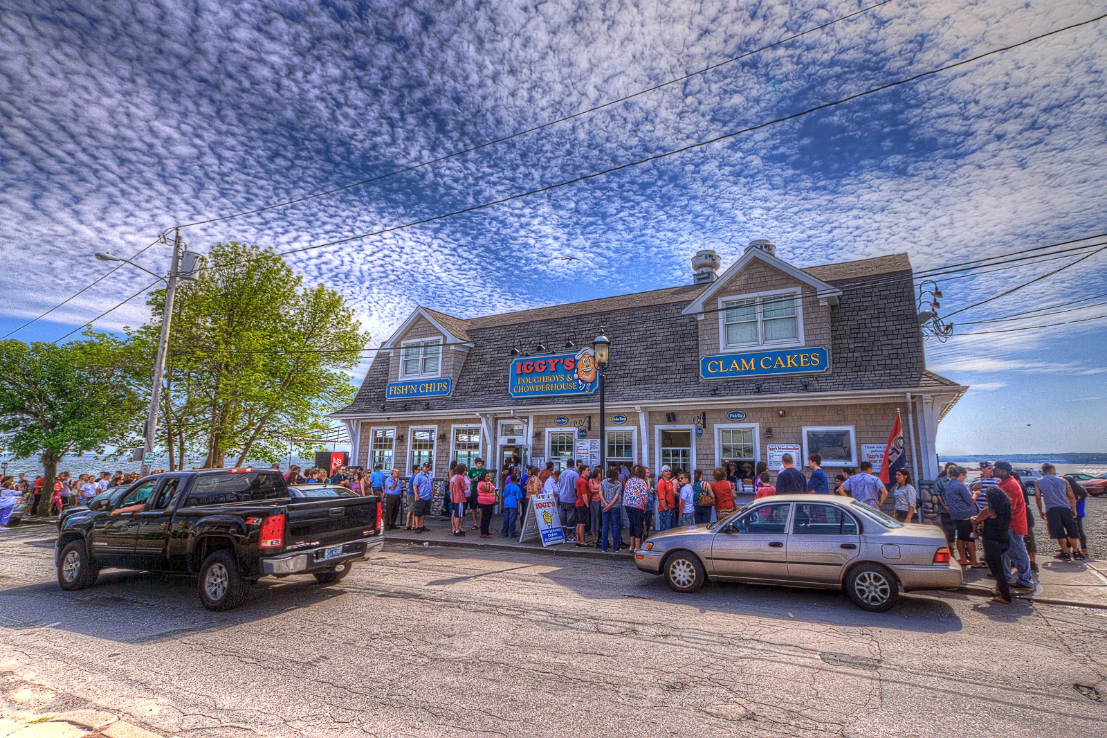 Iggy's Doughboys and Chowder House on Oakland Beach Ave, Warwick, Rhode Island, photographed by Mike Dooley